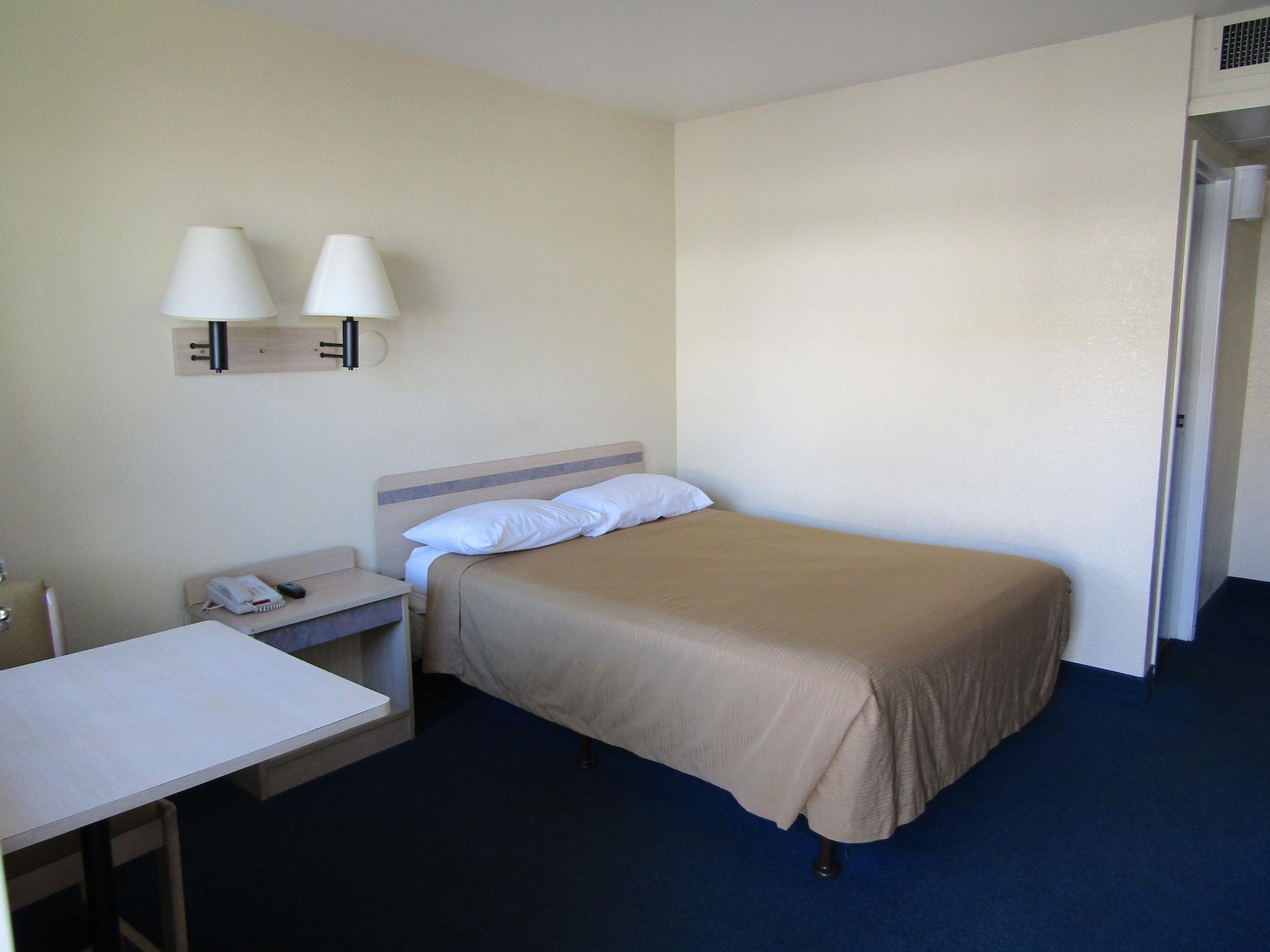 Budgetel Inn & Suites Юма Екстериор снимка