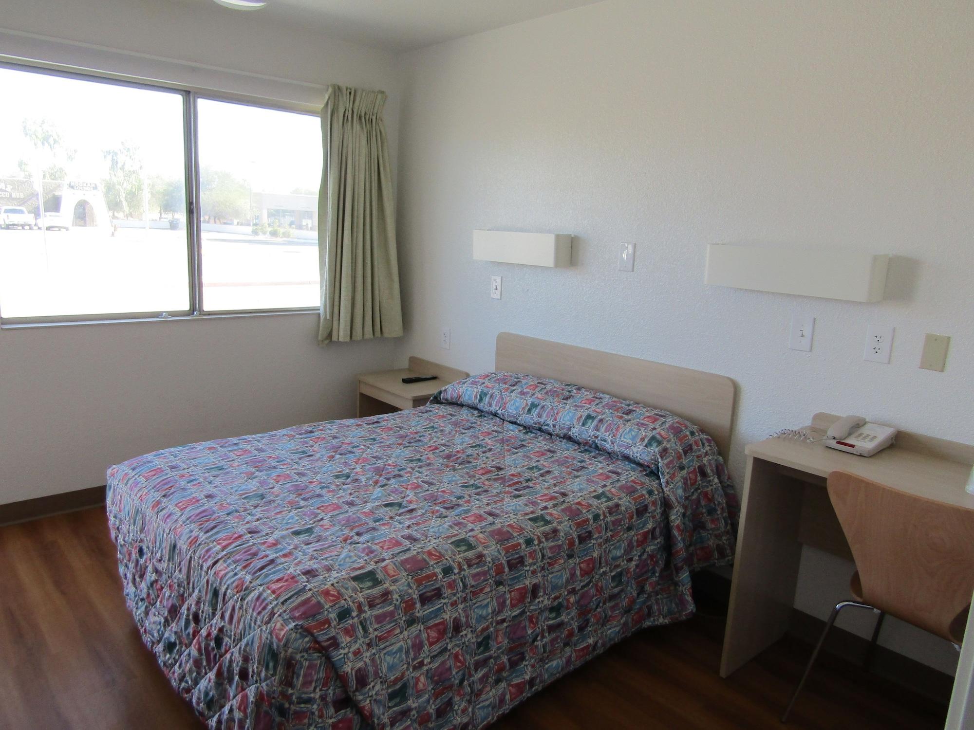 Budgetel Inn & Suites Юма Екстериор снимка