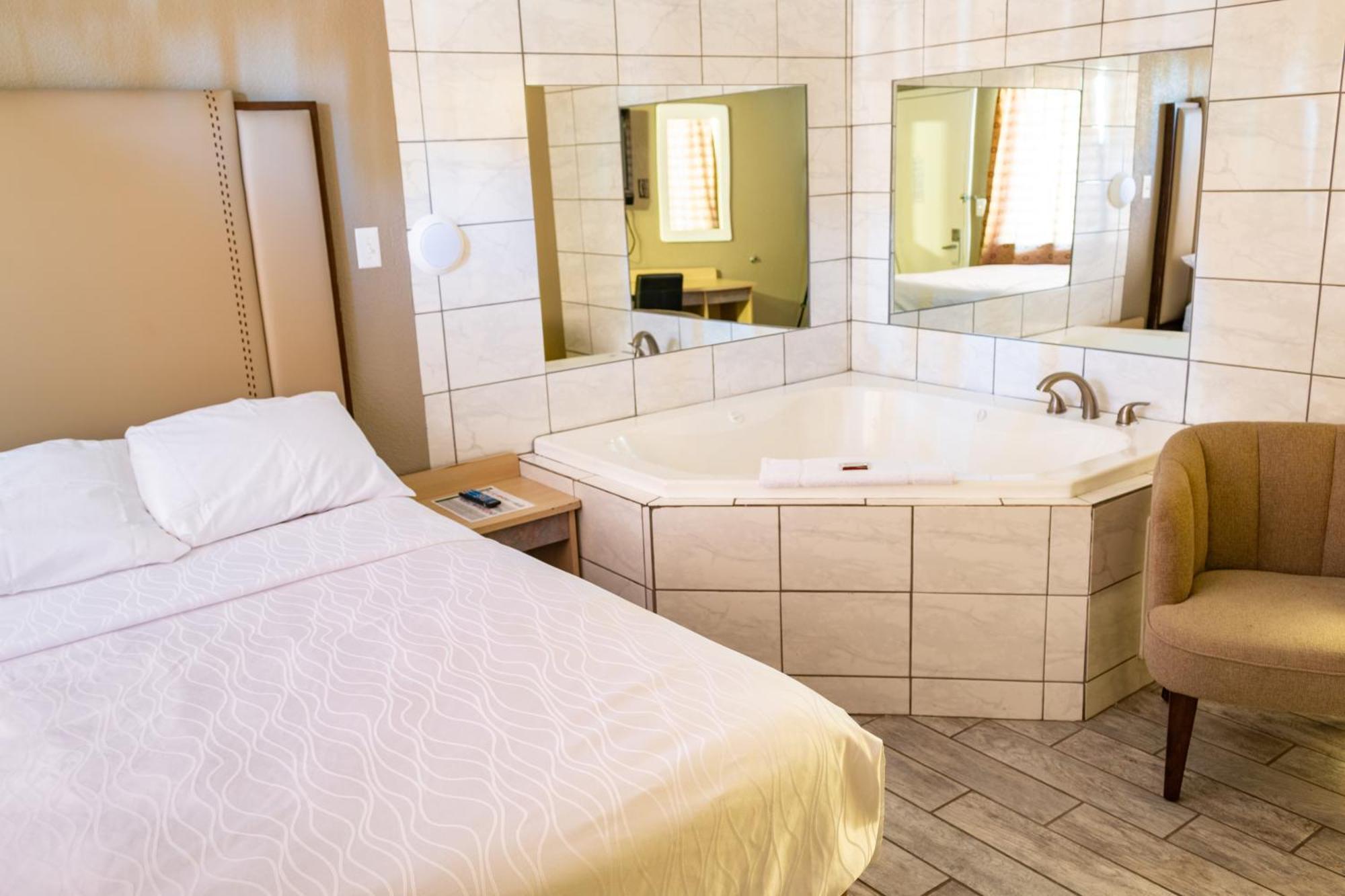 Budgetel Inn & Suites Юма Екстериор снимка